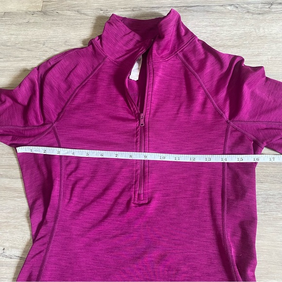 ⭐️UNDER ARMOUR⭐️ COLD GEAR PERFORMANCE TOP - Picture 4 of 10